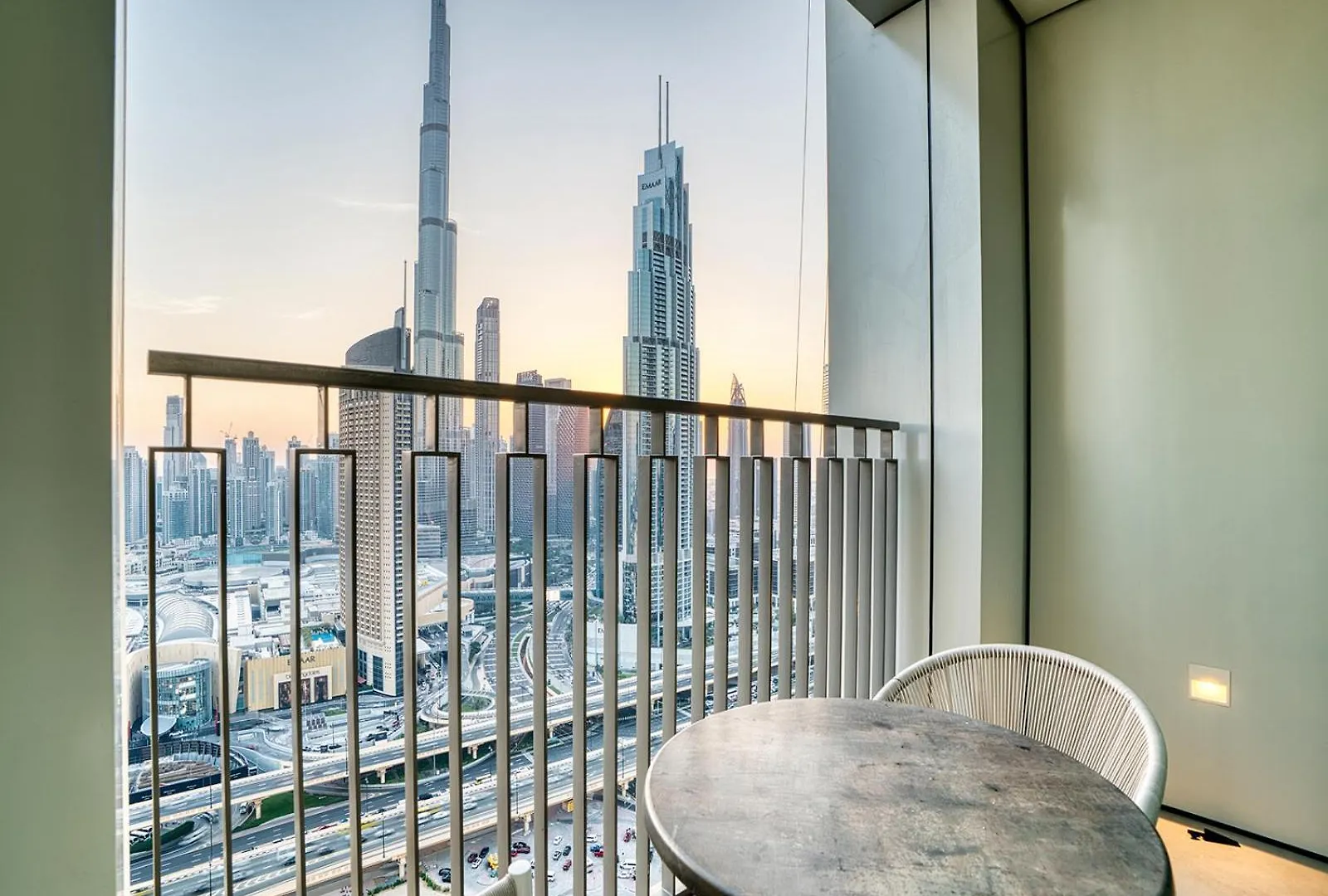 Stunning 2Br With Burj Khalifa View Swimming Pool & Downtown Views - 3007 Apartment Dubai